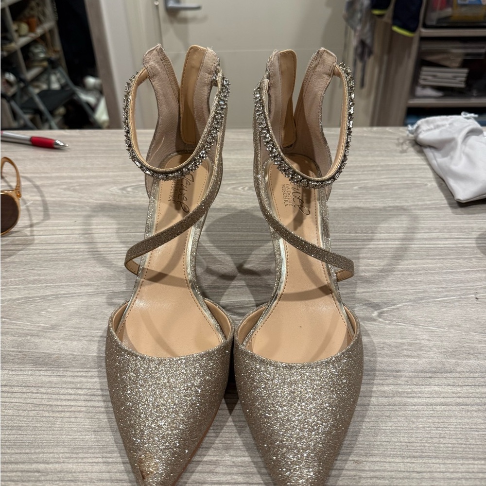 Jewel Badgley Mischka Sparkling Gold Heels